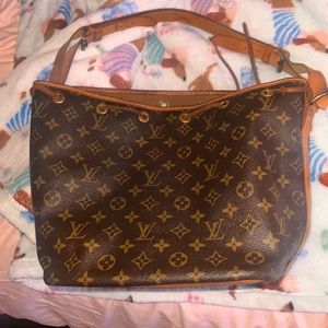 Louis Vuitton petit noe bucket bag